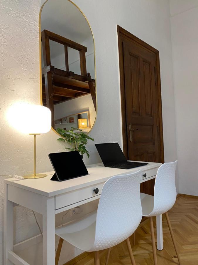 Romantic City Centre Flat - Alexandra Apartment Budapest Eksteriør billede